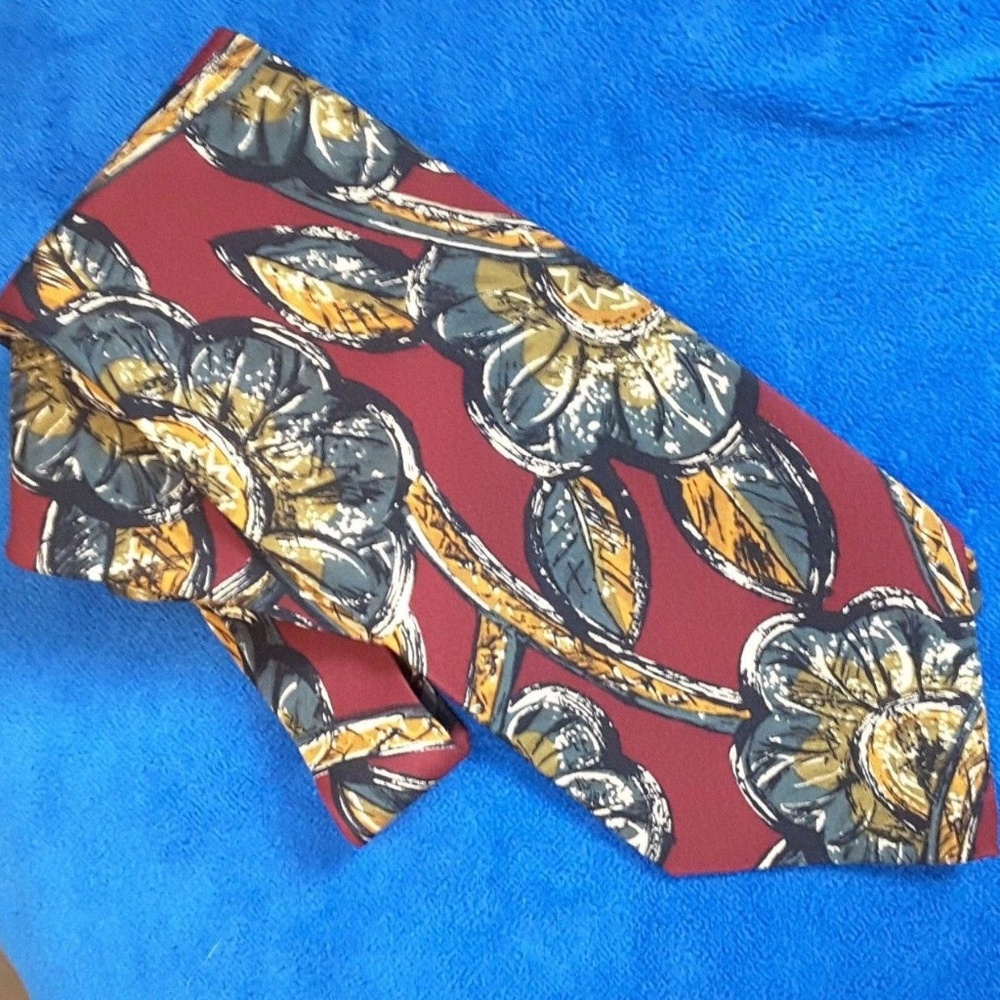 Burberry of London 57" Silk Tie Signature Lining
